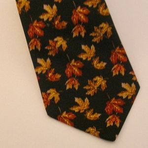 MEN'S TIE, BLACK GOLD LEAF PATTERN BY LANDS END